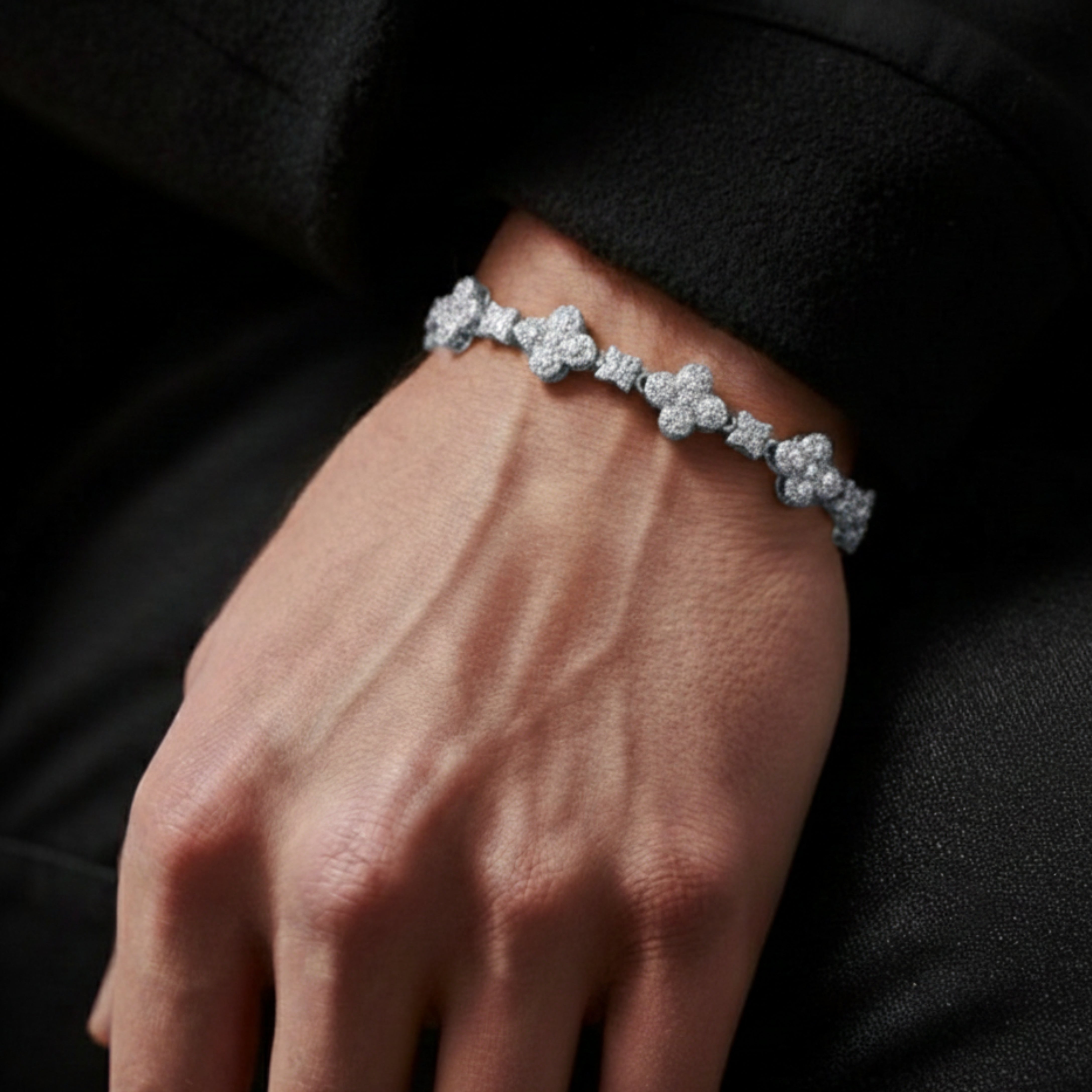Clover Ice Bracelet